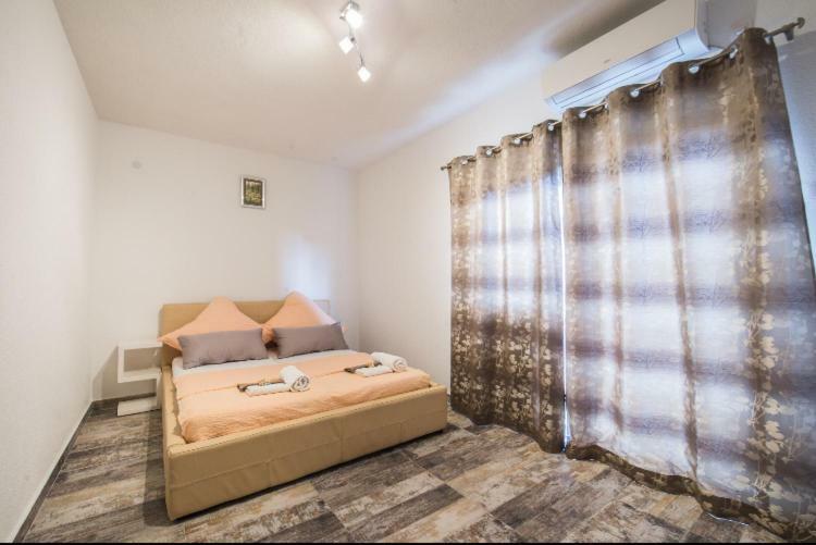 Noah Appartement Vodice Buitenkant foto