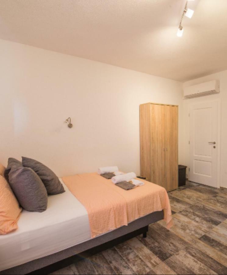 Noah Appartement Vodice Buitenkant foto